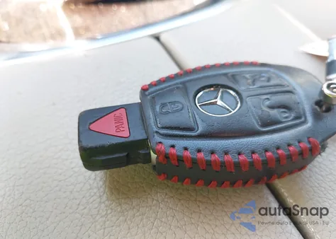 2015 Mercedes-Benz C 300 4Matic/Luxury 4Matic/Sport 4Matic из США, поврежденный, VIN 55SWF4KB4FU036068